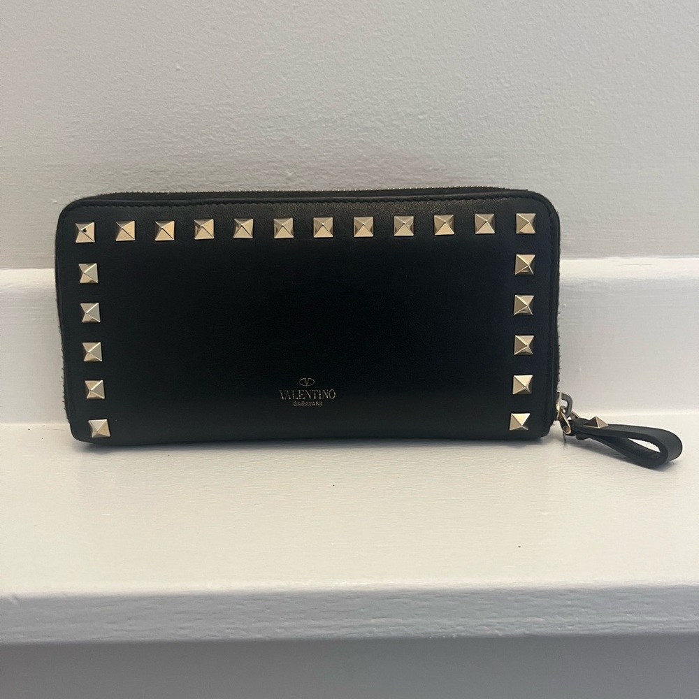 Valentino Garavani Black Leather Pouch with Gold Zipper